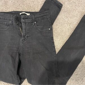 Levi’s Black Skinny Jeans